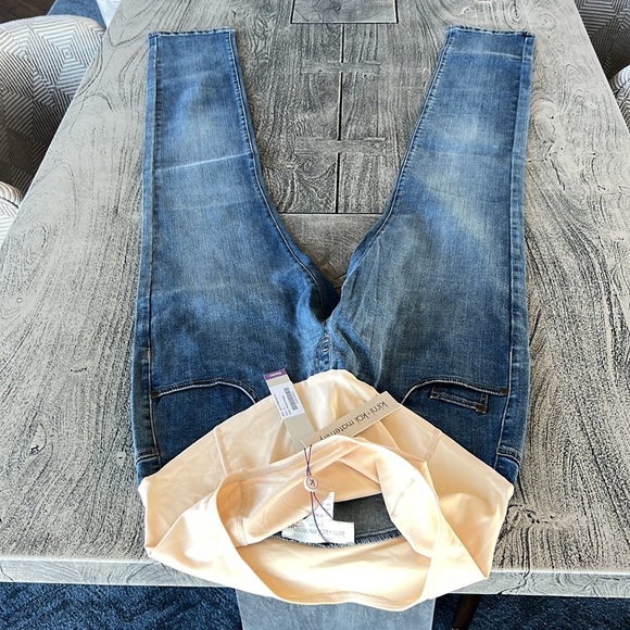 Kimi + Kai medium indigo size 27/33 straight leg maternity jeans - Picture 6 of 16